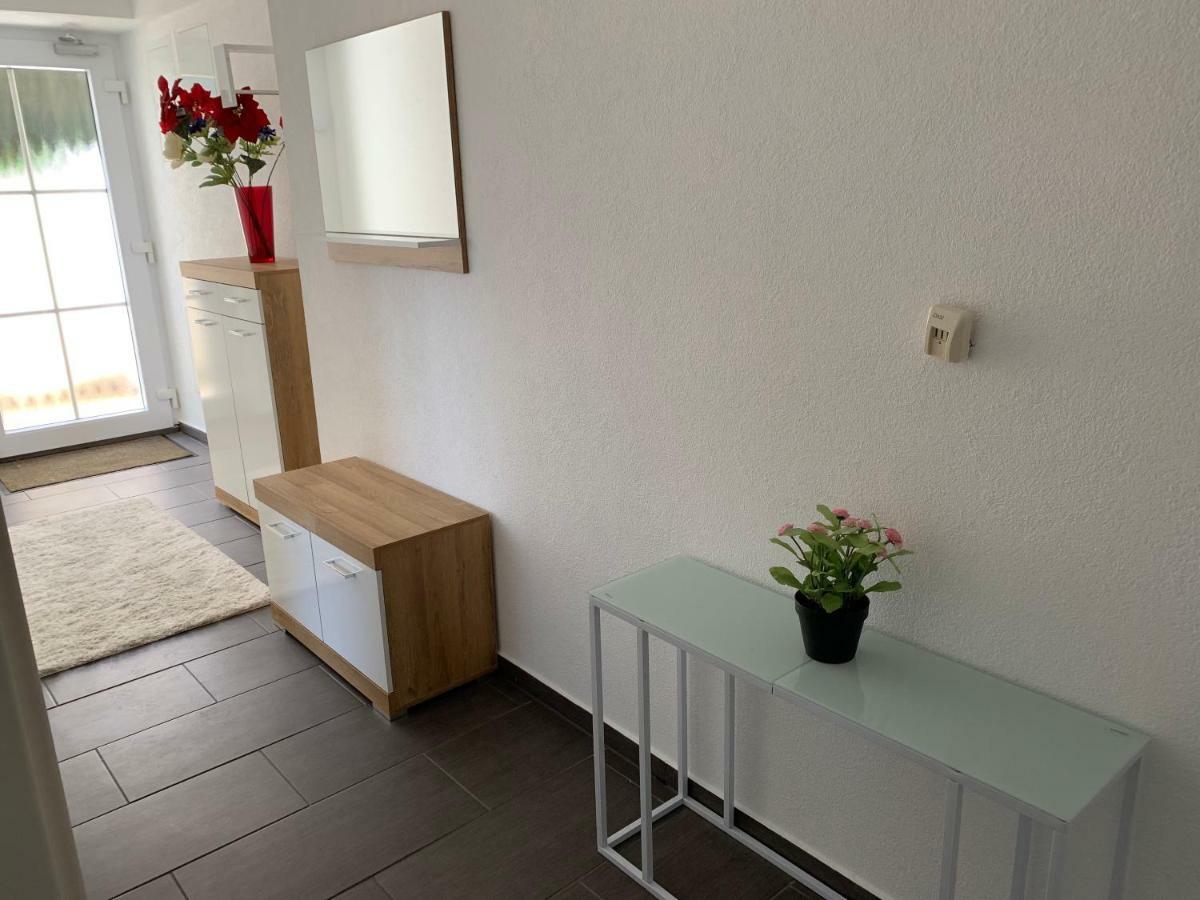 Terrassenwohnung In Estenfeld Bei Wuerzburg Exterior foto