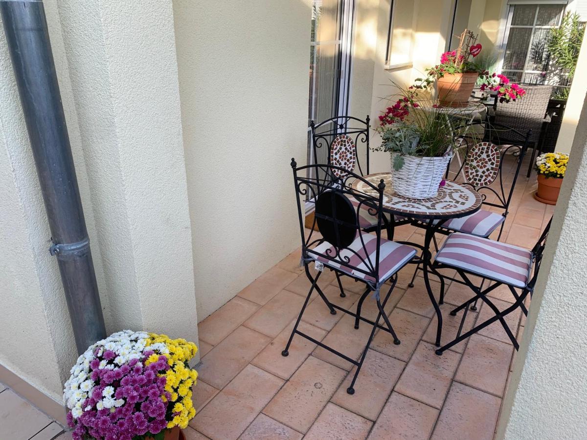 Terrassenwohnung In Estenfeld Bei Wuerzburg Exterior foto